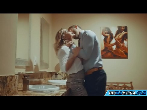 ❤️ Kad krūtiska blondīne pavedina tevi publiskā tualetē ️❌ Super porno pie mums lv.virtsextor.ru ️❤